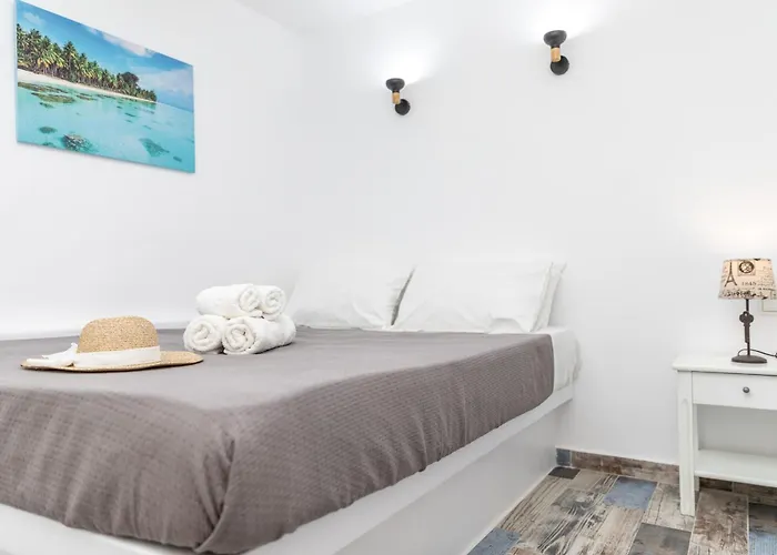 Depis Luxury Apartament Naxos City