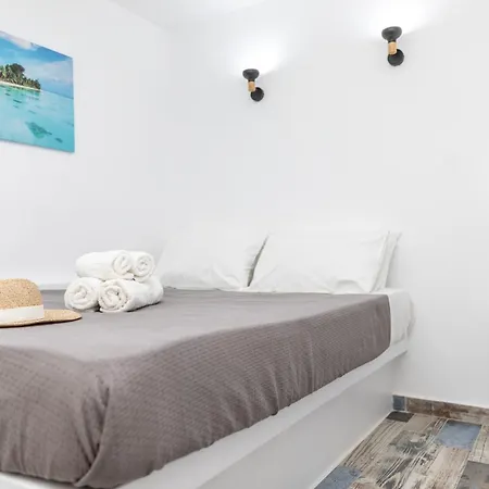 Depis Luxury Appartement Naxos City